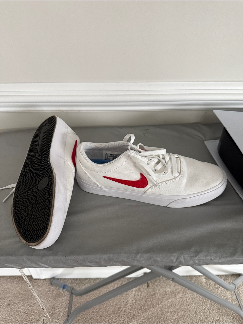 Nike White Sneakers with Red Swoosh - Men's Low Top